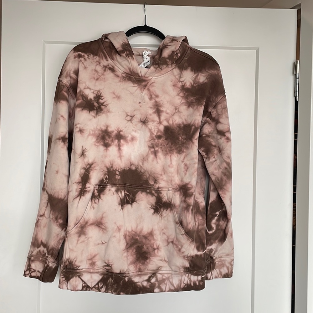 Lululemon tie dye hoodie